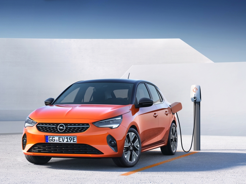 Elektryczny Opel Corsa-e: szybkie i łatwe ładowanie